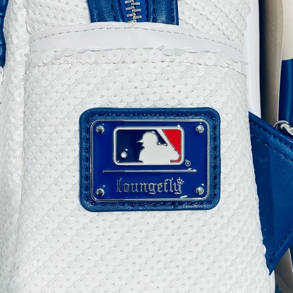 ⚾🌟 LIMITED EDITION⚾🌟 LOUNGEFLY MLB LOS ANGELES DODGERS SEQUIN MINI BACKPACK - Picture 7 of 13